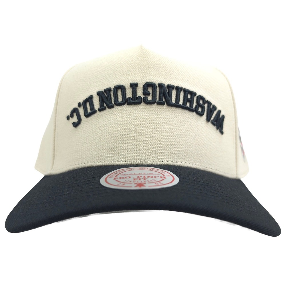 DC United Mitchell & Ness MLS Pro Fit Snapback Hat Cap‎ Flipped 3D Logo NWT